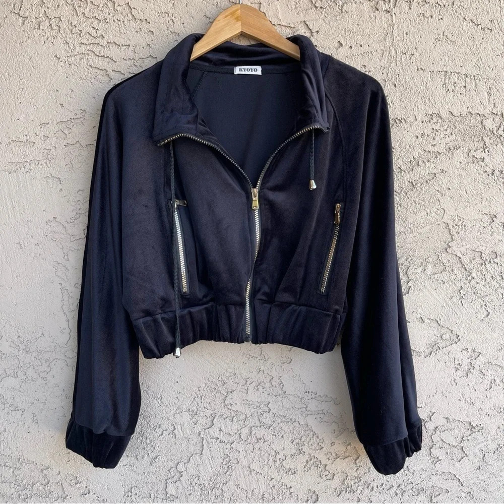 Kyoyo Black Soft Velour Cropped Zip Sweater Retro Y2K 2000s Women's Size Medium